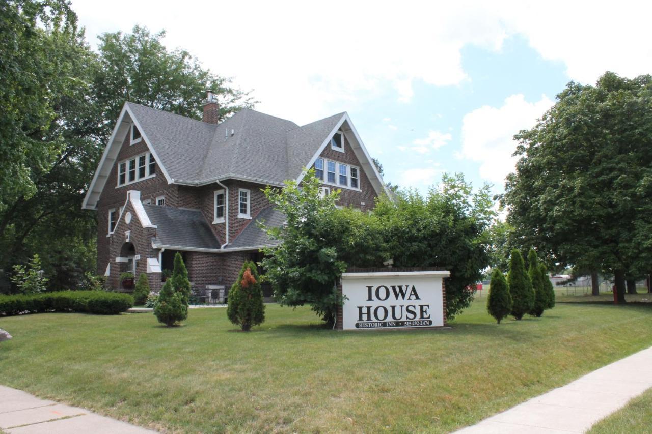 Iowa House Historic Inn Ames Exteriör bild